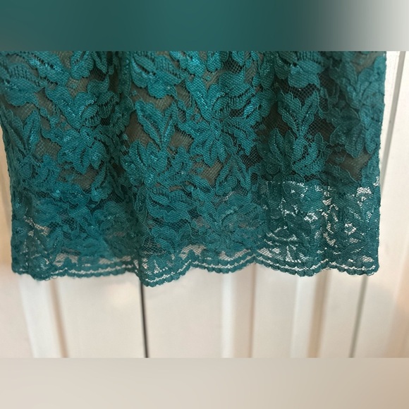 Kit from the Kloth lace pencil dress - Picture 4 of 15